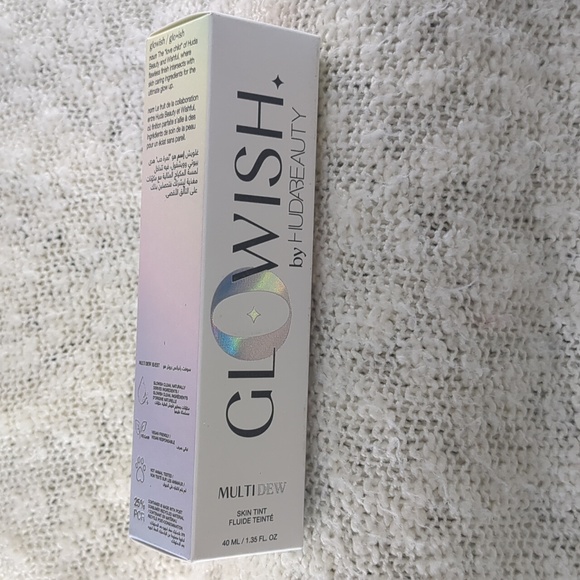 HUDA BEAUTY GloWish Multidew Tint Foundation in DEEP 11, 40ml/1.35fl oz - Picture 7 of 13